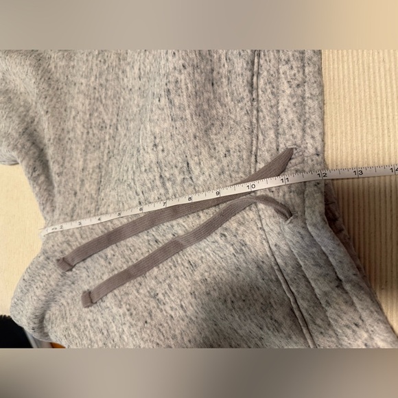 Hollister Gray Sweatpants Cozy Essential Joggers - Picture 6 of 7